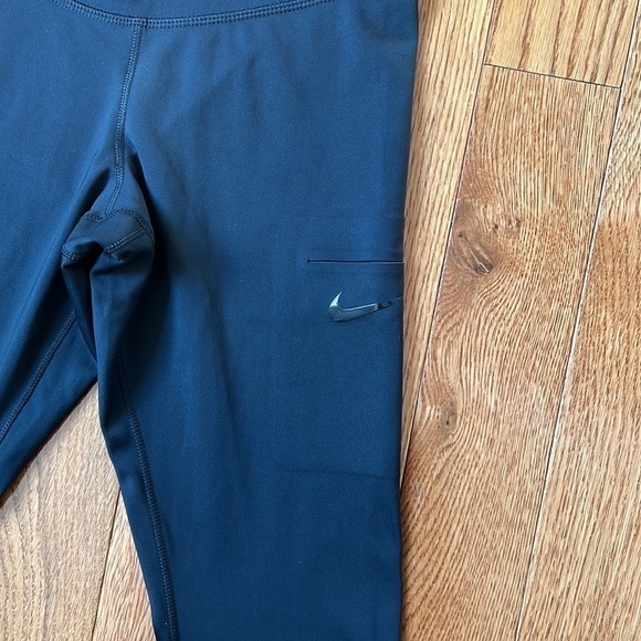 NWOT Nike Dri-Fit Power Pocket High Intensity Training Cropped Legging Black - Picture 8 of 15